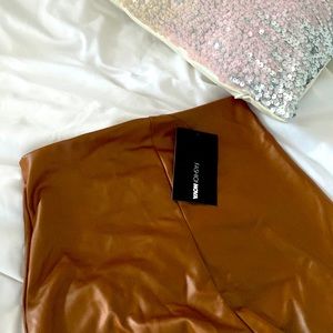 Leggings - light brown/camel. BNWT SIZE S